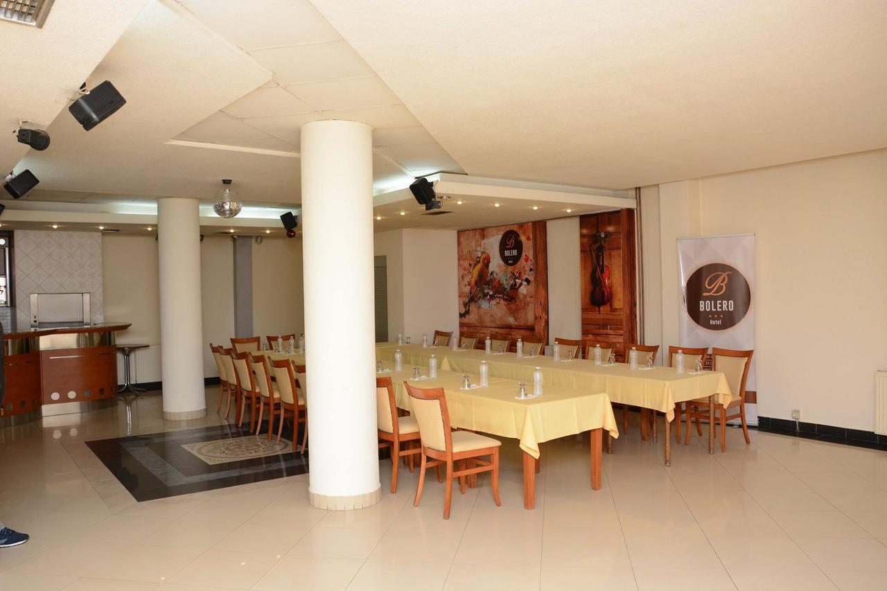 Bolero Hotel แฟริซาย ภายนอก รูปภาพ