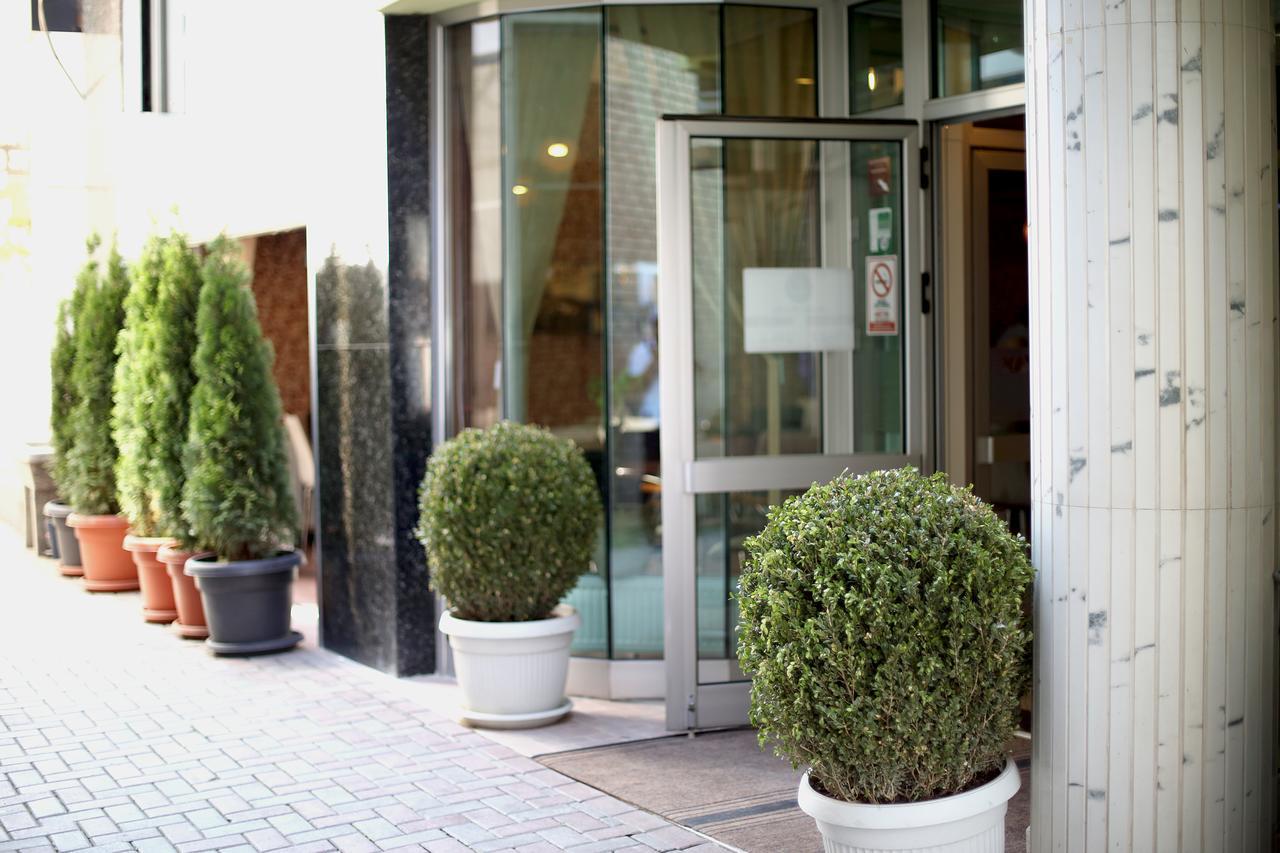Bolero Hotel แฟริซาย ภายนอก รูปภาพ