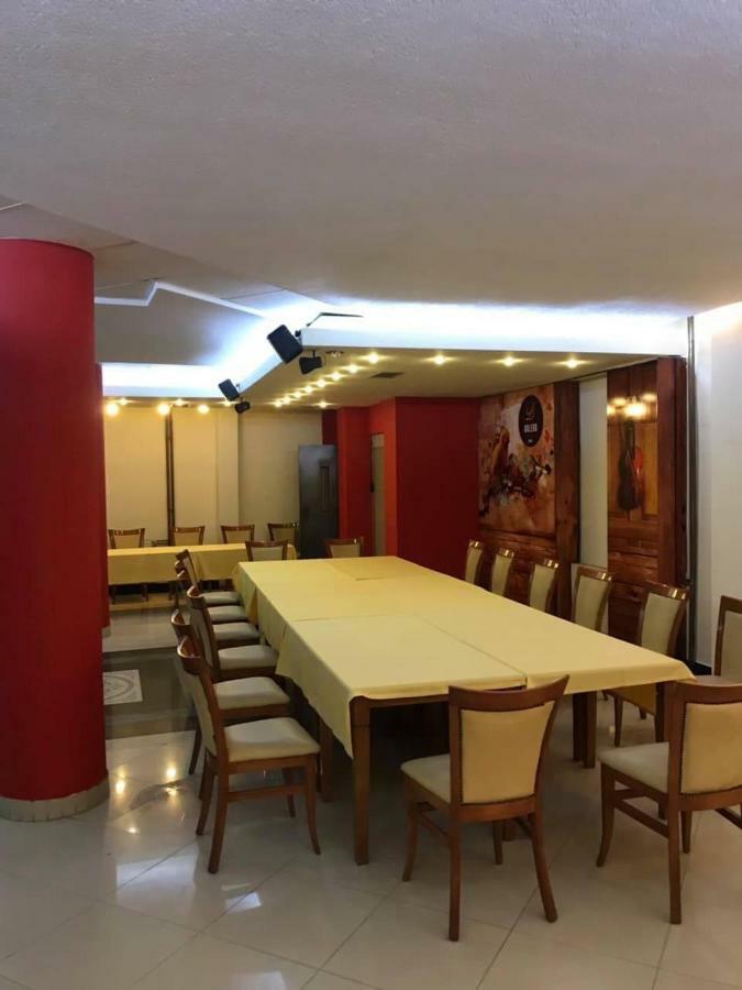 Bolero Hotel แฟริซาย ภายนอก รูปภาพ